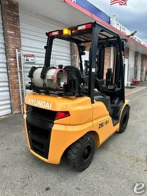 Hyundai 25L-9A