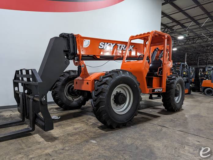 2014 JLG 6042