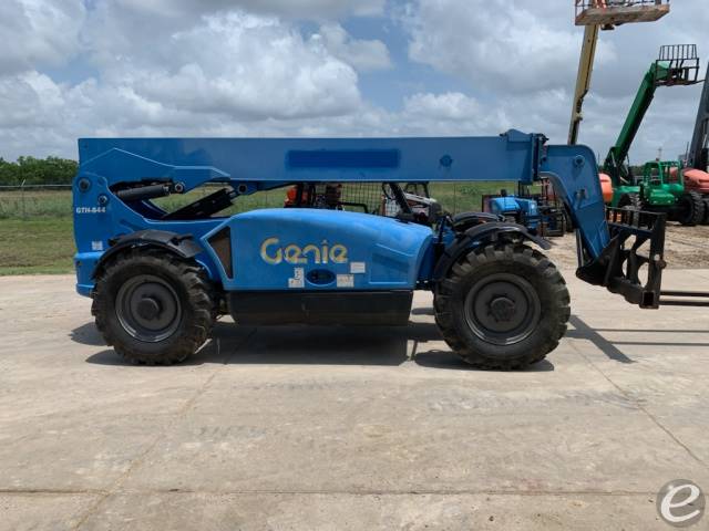 2015 Genie GTH-844