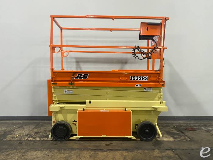 2015 JLG 1932RS