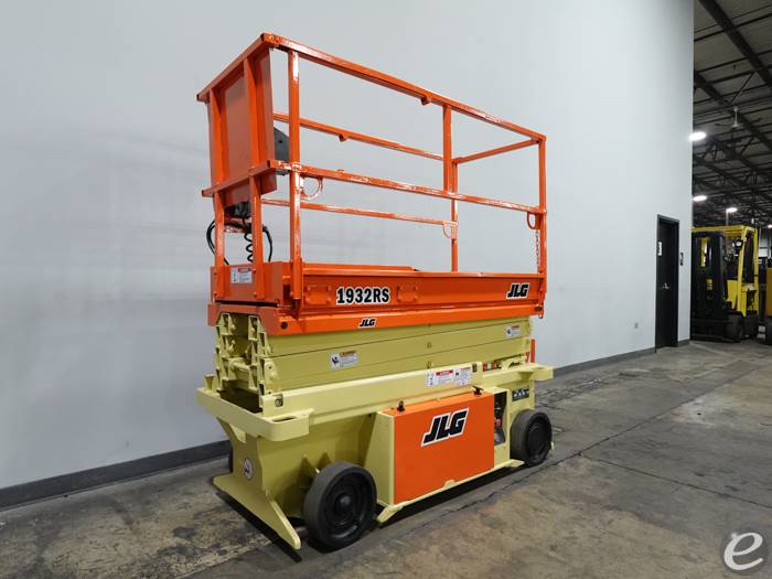 2014 JLG 1932RS