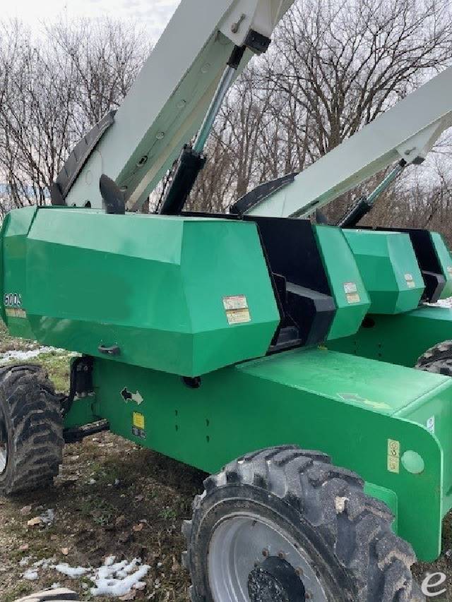 2014 JLG 600S