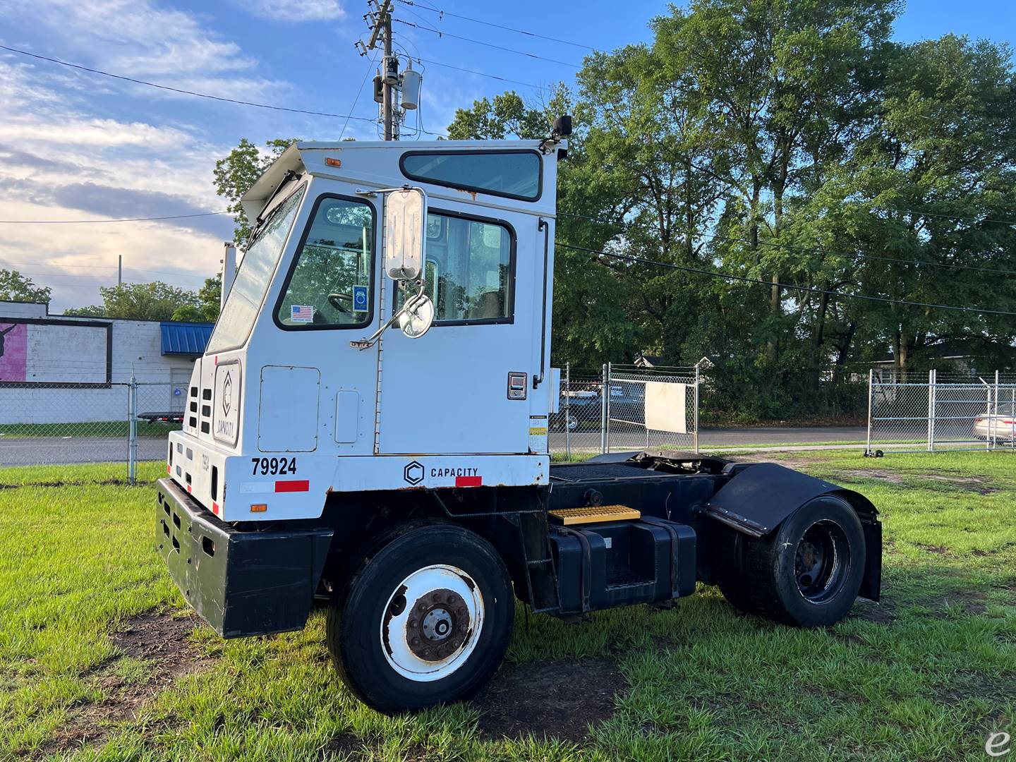 2004 Capacity TJ 5000