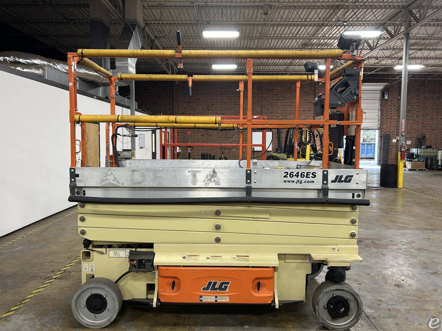 2013 JLG 2646ES