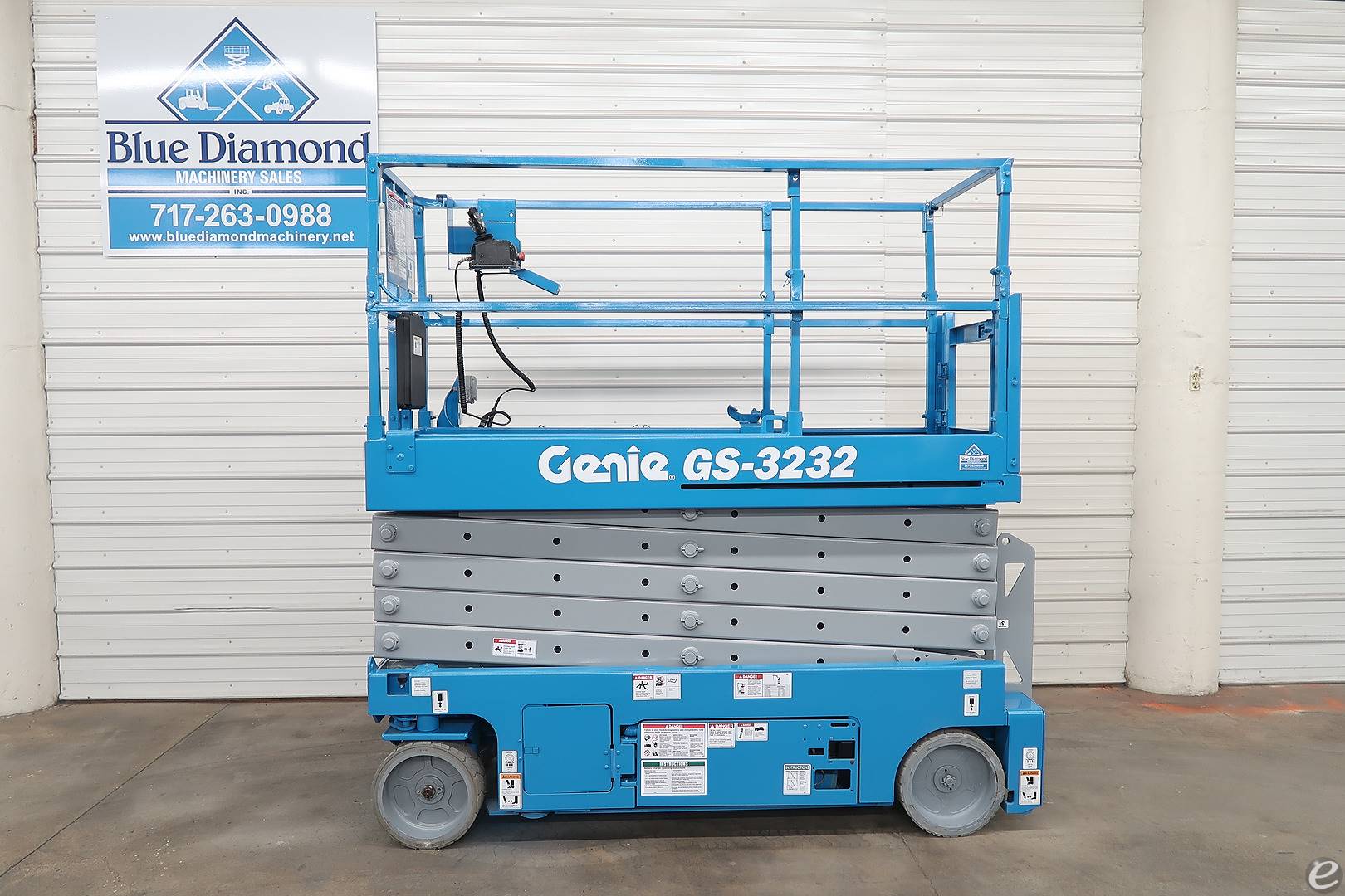 2011 Genie GS3232