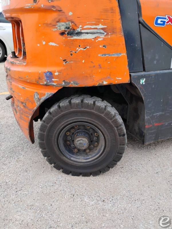 2010 Doosan D20G