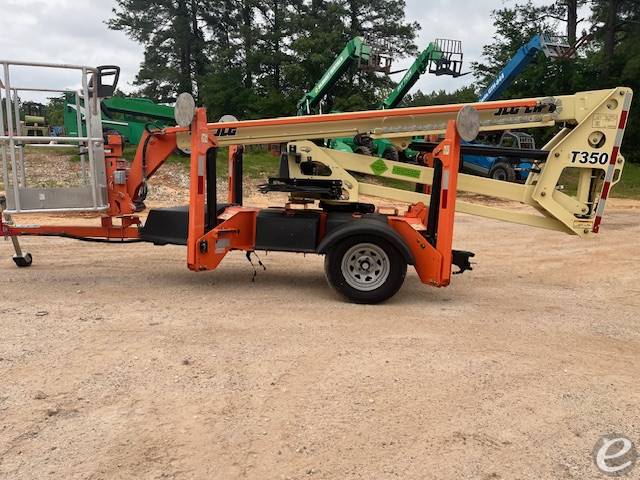 2017 JLG T350