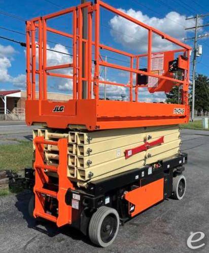 2023 JLG R4045