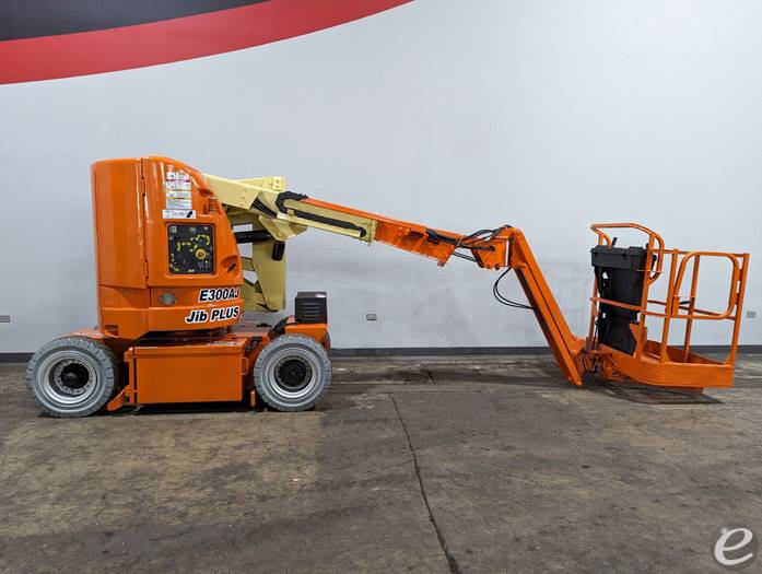 2013 JLG E300AJP