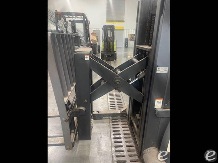 2012 Crown SHR5520-30