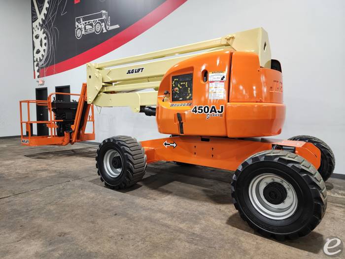 2013 JLG 450AJ