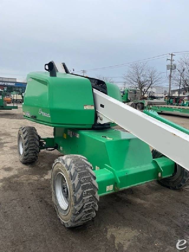 2015 JLG 400S