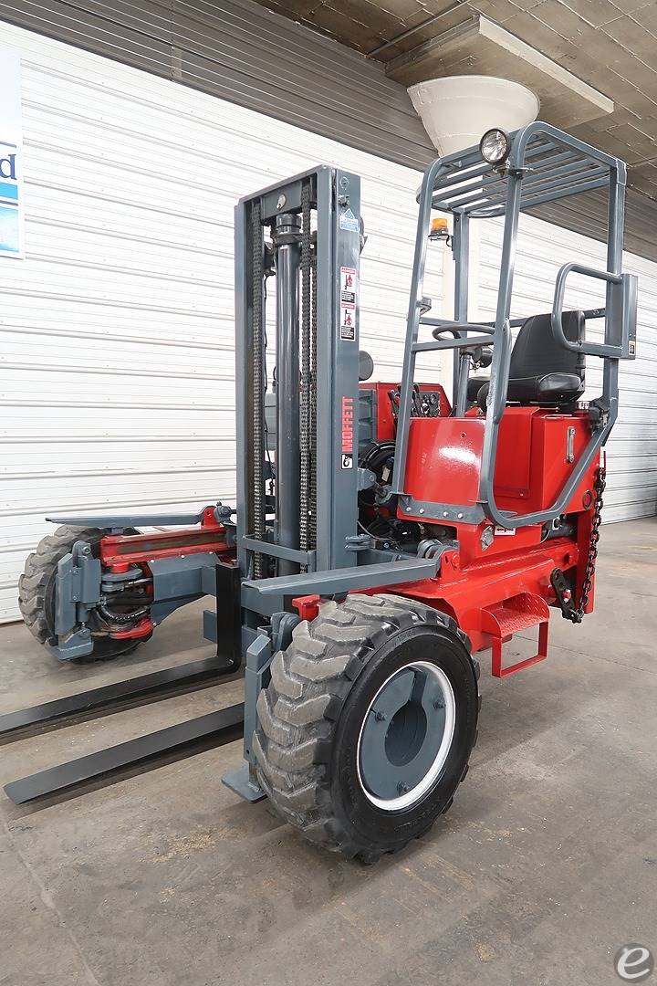 2005 Moffett M5500 N 4W