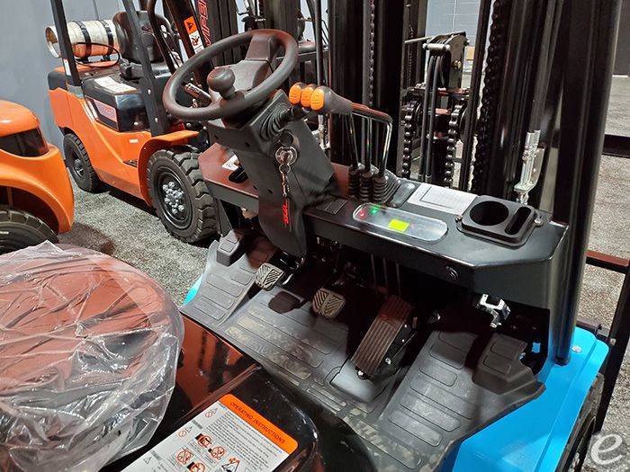 2024 Viper Lift Trucks FY30