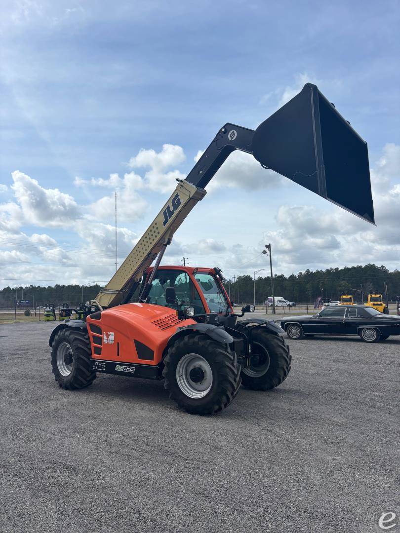 2024 JLG 823