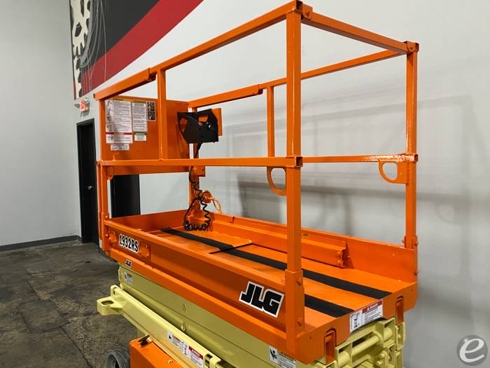 2013 JLG 1932RS