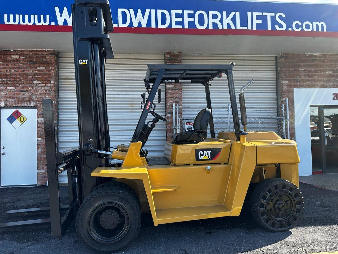 Cat DP70  FD70
