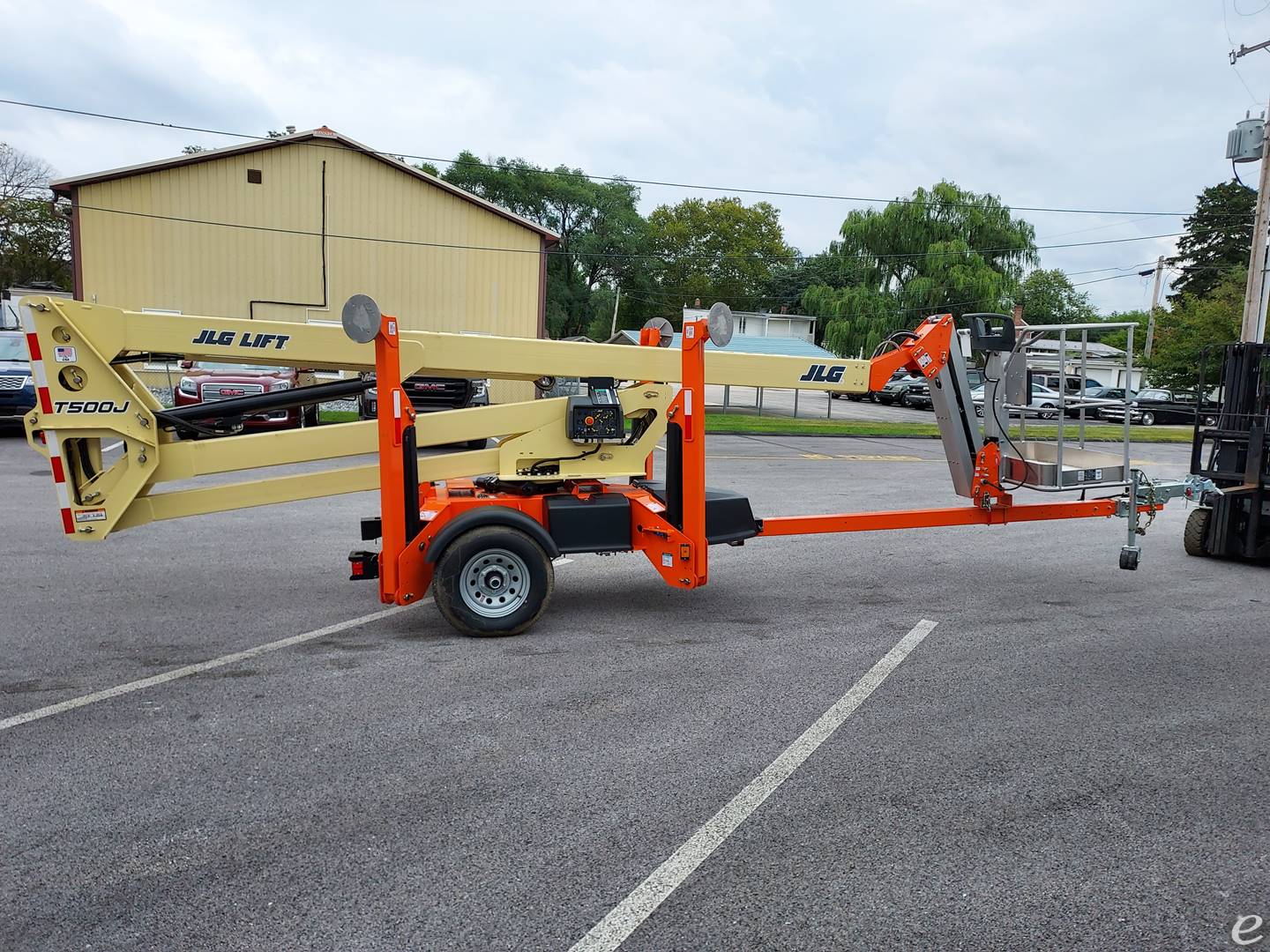 2023 JLG T500J