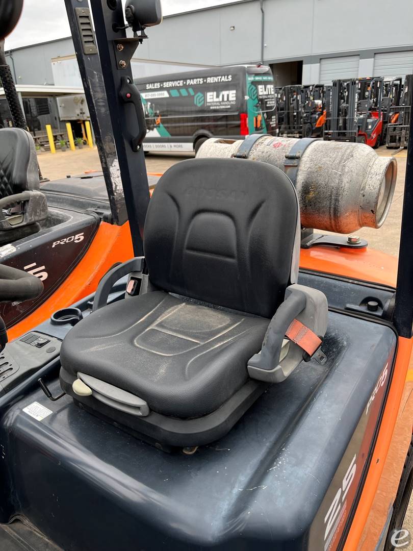 2016 Doosan G25E-5