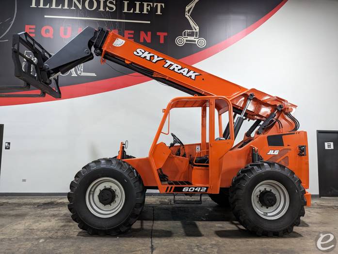 2014 JLG 6042