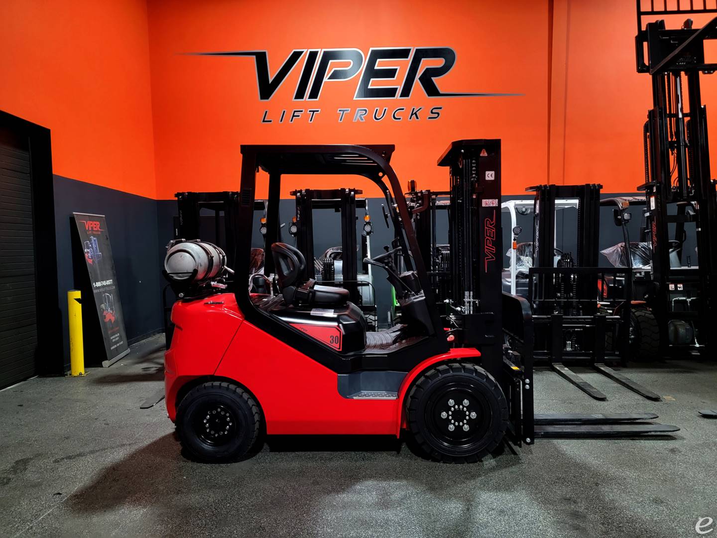 2024 Viper Lift Trucks FY30T