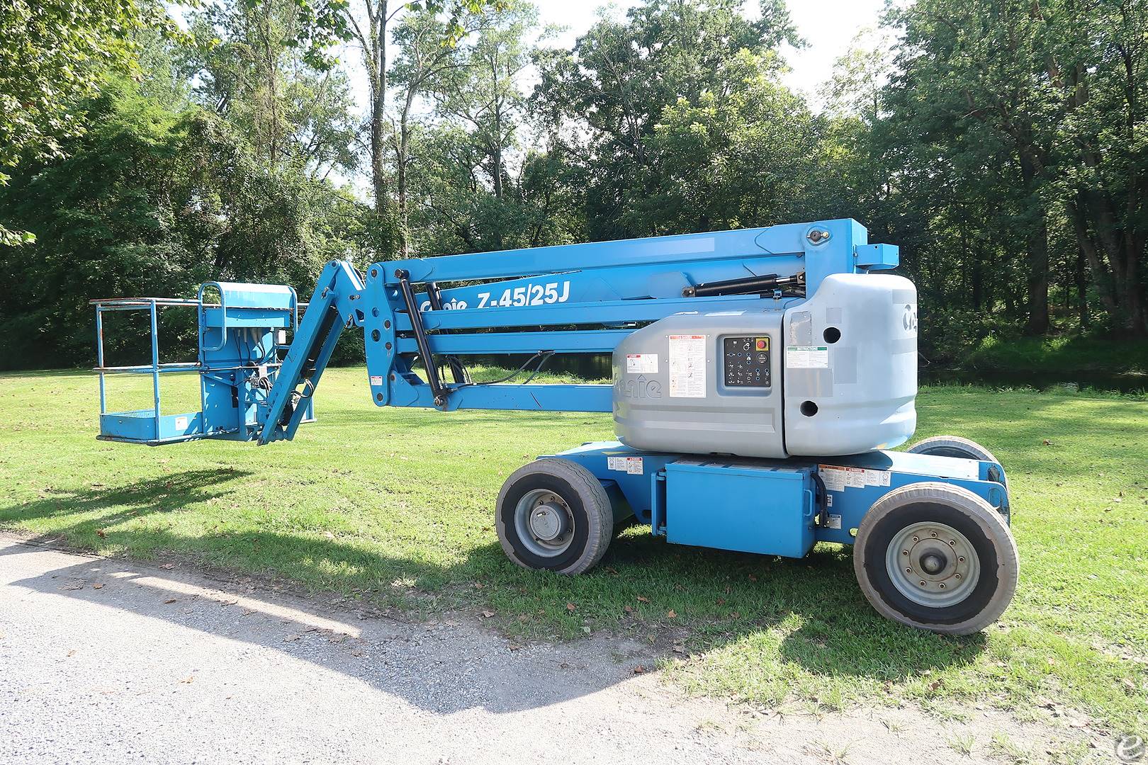 2008 Genie Z45/25J DC