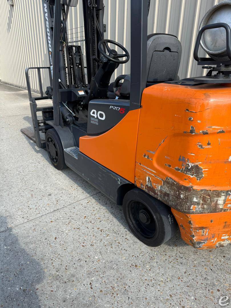 2019 Doosan GC40S-5
