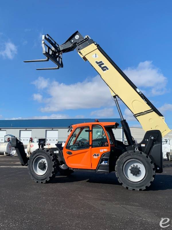 2022 JLG 1255