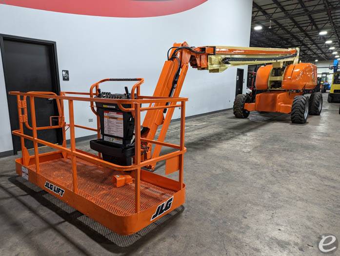 2004 JLG 860SJ