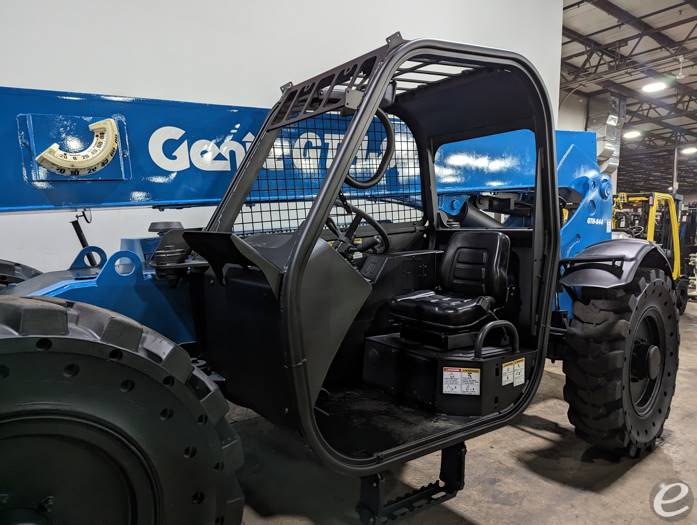 2013 Genie GTH844