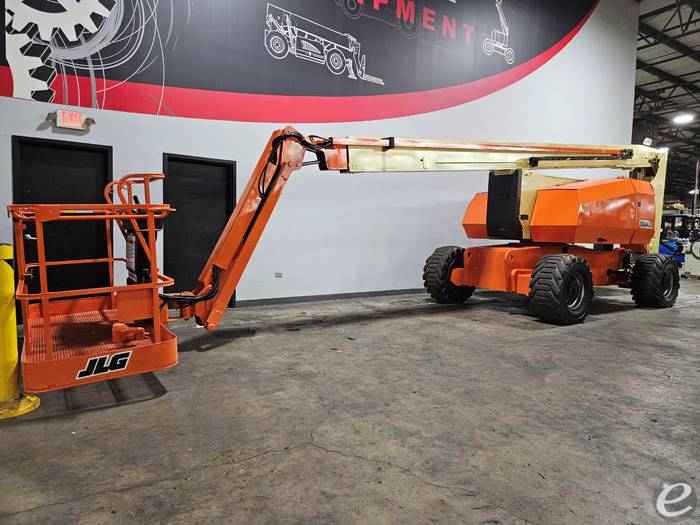 2012 JLG 800AJ