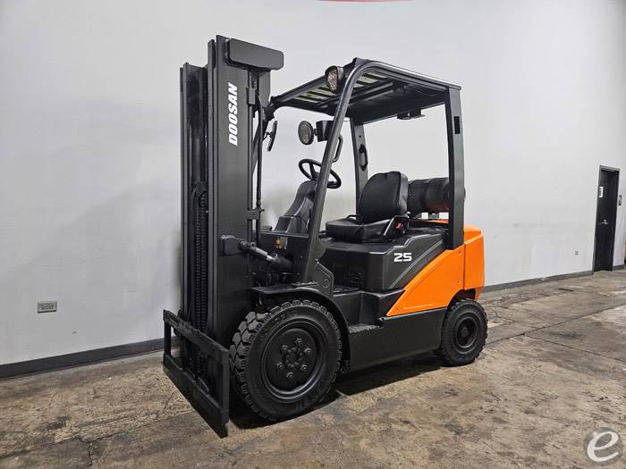 2017 Doosan G25N-7