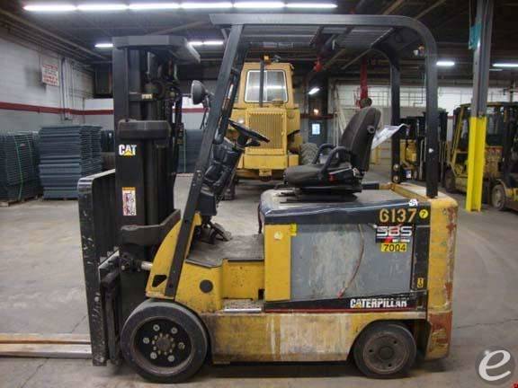 2006 Cat E6000