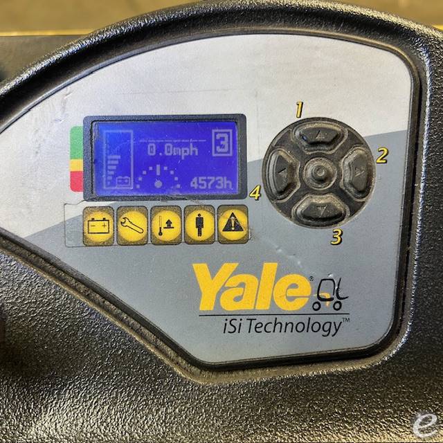 2019 Yale ESC040AD