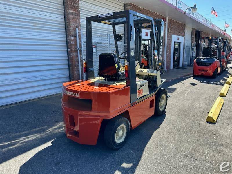 Nissan PD50Y   EH02A25V