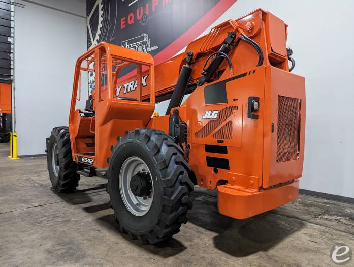 2014 JLG 6042