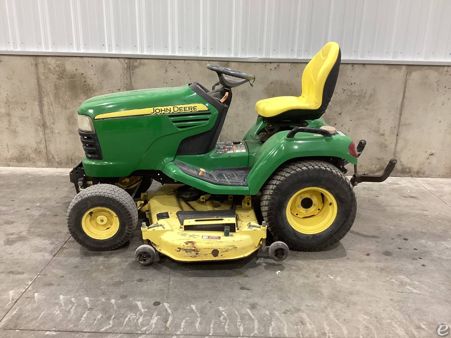 2011 John Deere X740