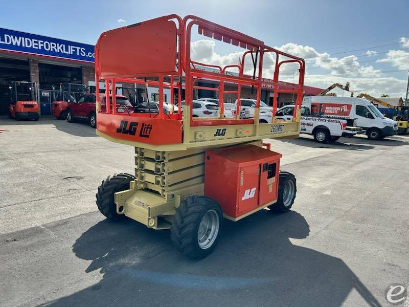 2015 JLG 260MRT