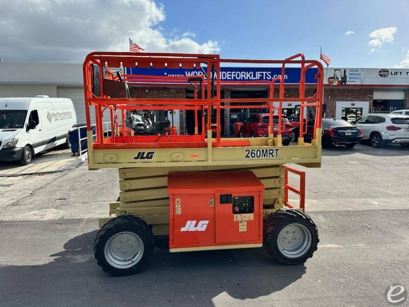 2015 JLG 260MRT