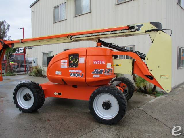 2012 JLG 600AJ