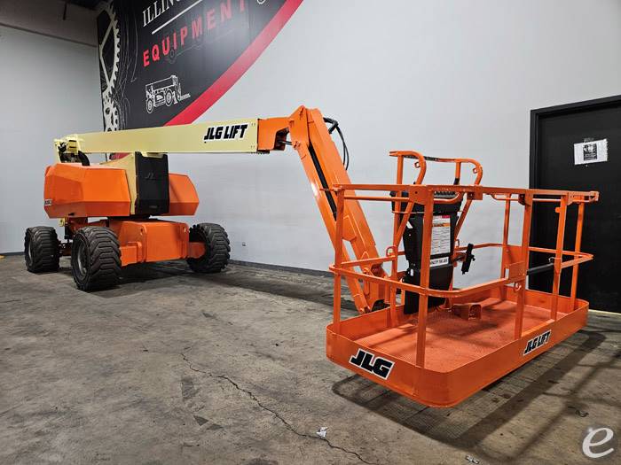 2012 JLG 800AJ