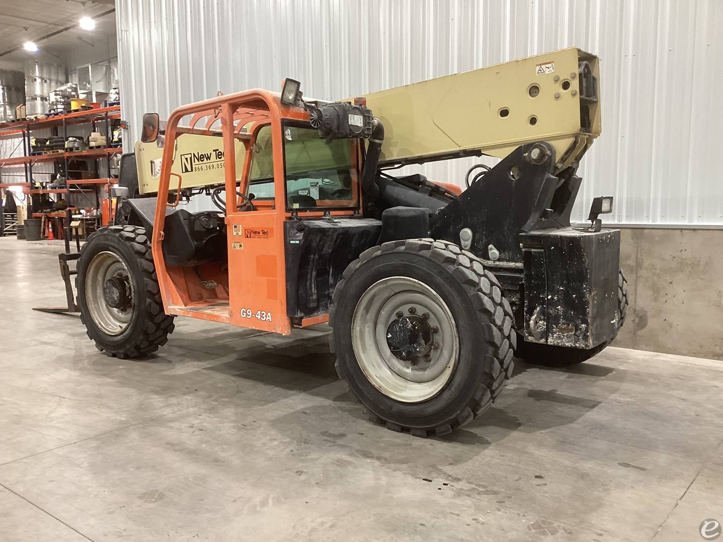 2016 JLG G9-43A