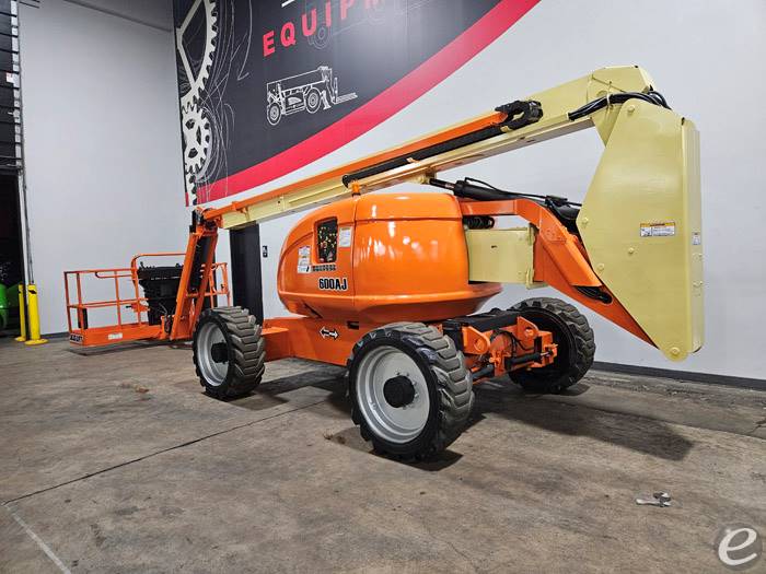 2013 JLG 600AJ