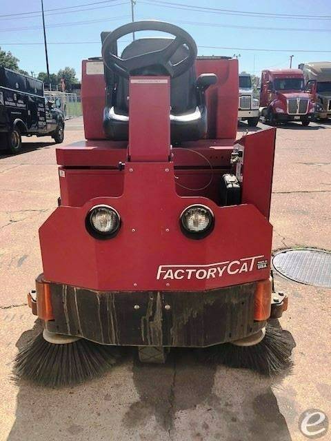 2013 Factory Cat XR-46C