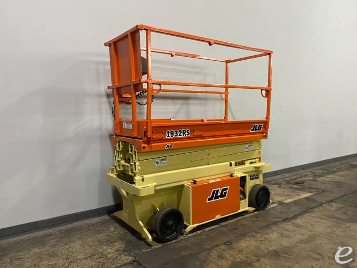 2015 JLG 1932RS