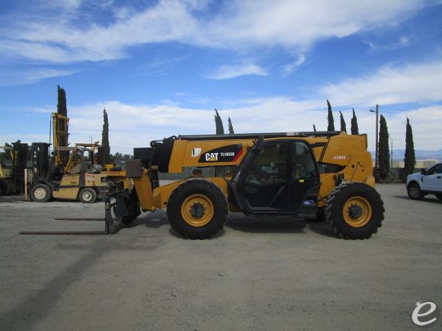 2015 Cat TL1055D