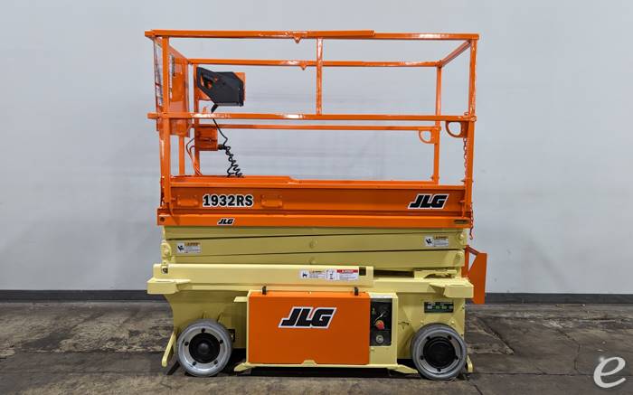 2015 JLG 1932RS