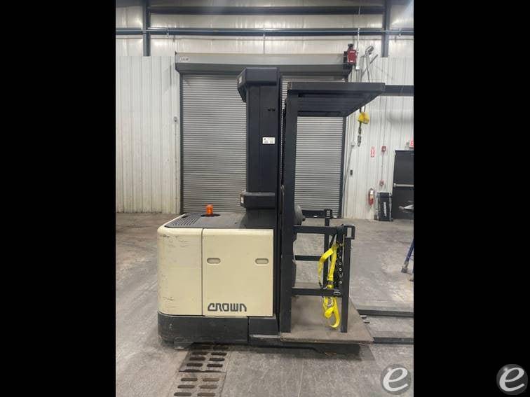 2002 Crown SP3010-30