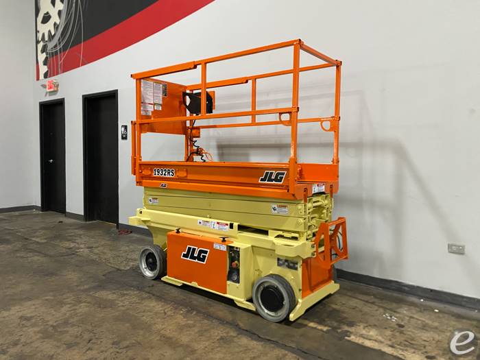 2013 JLG 1932RS