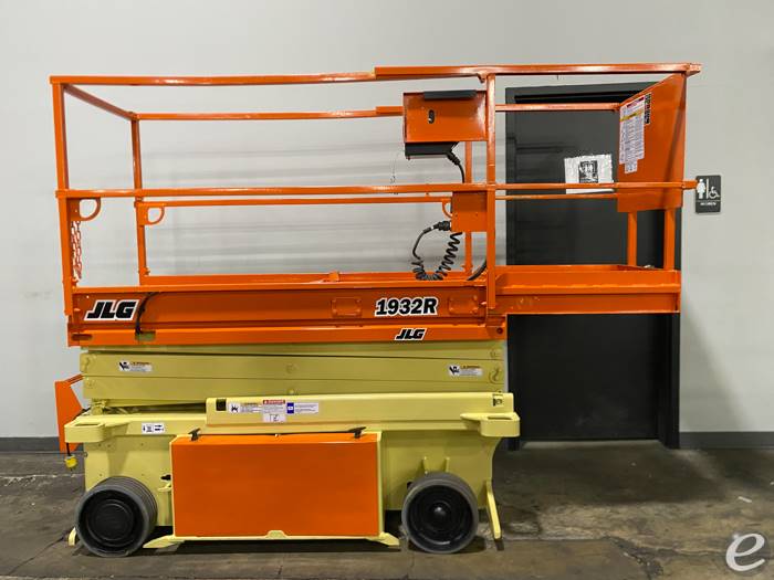 2014 JLG 1932RS